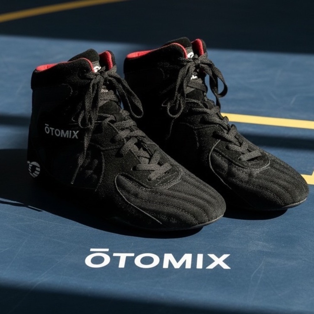 Otomix Ultimate Trainer M3000 Mens Black Red High Top Bodybuilding Shoes Size 9